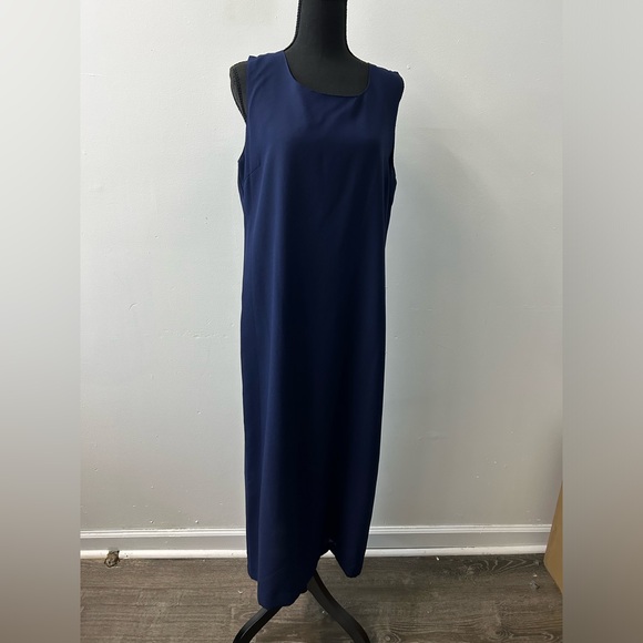 Tally Taylor Dress Set 💙 - Picture 2 of 4